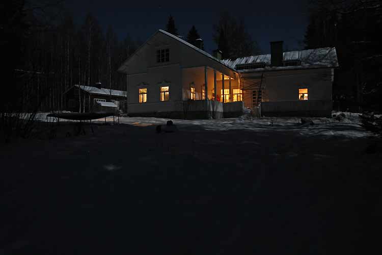 Christmas in Finland - winter cottages zomerhuisjes - skandinavia - skiing, snowboarding, dogsleds, snow mobiles, trekking, fishing, swimming and sauna holidays - vacations in your own cottage in south east Finland - summer, fall, autumn, winter and spring at Penttilä Gardens