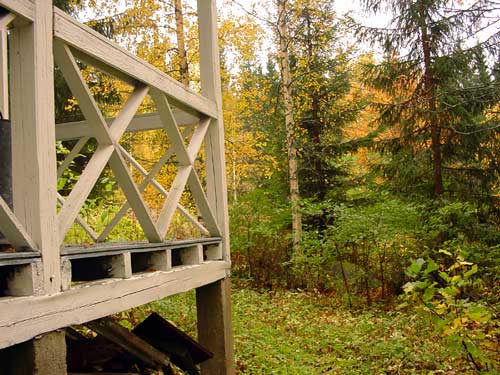 winter cottages zomerhuisjes - skandinavia - skiing, snowboarding, dogsleds, snow mobiles, trekking, fishing, swimming and sauna holidays - vacations in your own cottage in south east Finland - summer, fall, autumn, winter and spring at Penttilä Gardens